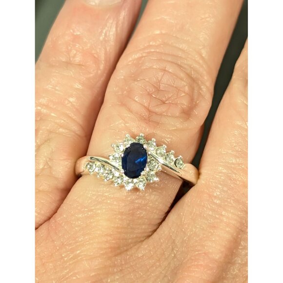 Silver Tone Blue Faux Sapphire Oval CZ Ring Birhtstone Size 8 - Picture 6 of 7